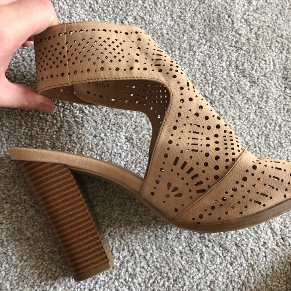 Call It Spring Open-toed Sling Back Heels - Picture 3 of 6